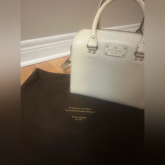 Cream kate spade cross body satchel - Picture 1 of 10